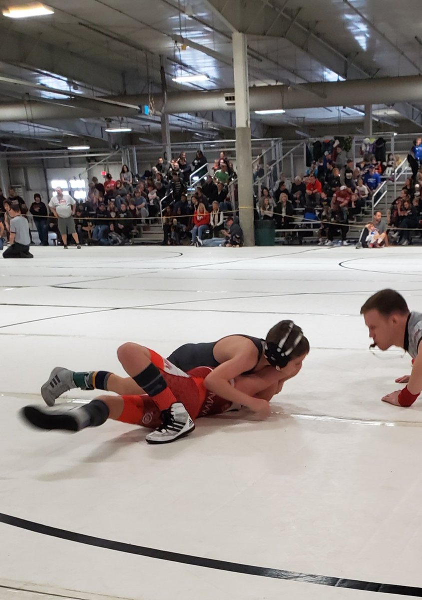 LincolnSquires's tweet photo. Kam picking up a solid win with a 1st round pin at The Clash. #squiresstrong https://t.co/Ni5wpeNPtk