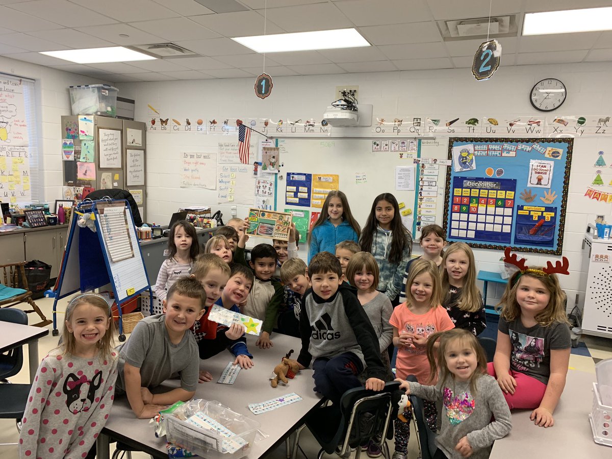 What a nice surprise! Thank you girls, for the thoughtful gift! #enjoytheview #viewourstory #viewsquad <a href="/VV_Voyagers/">VV Voyagers</a>