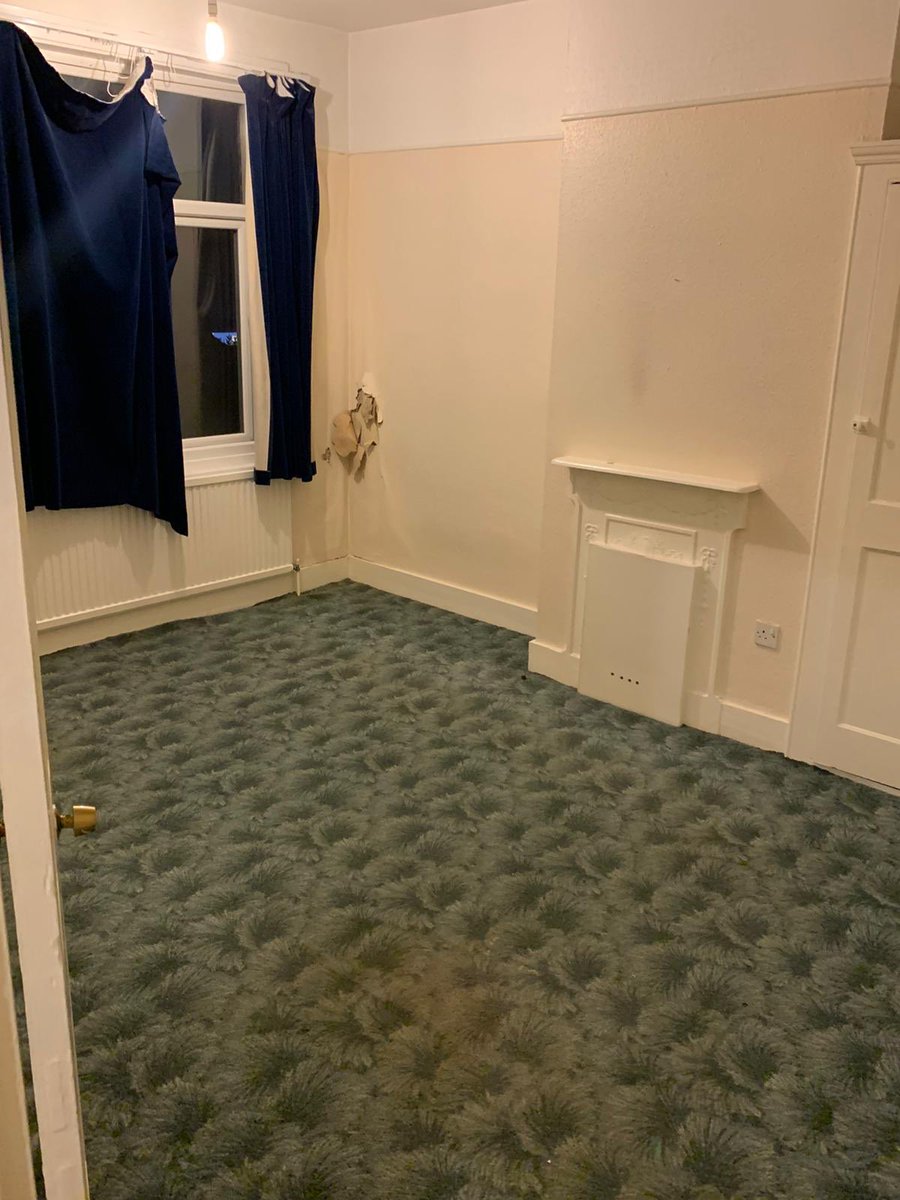 RickyChamp1's tweet image. Before and after of my daughters room. My wife should #interior_design right!! Beautiful job @sammyjgilbert1 for our little squirrel 🐿 x