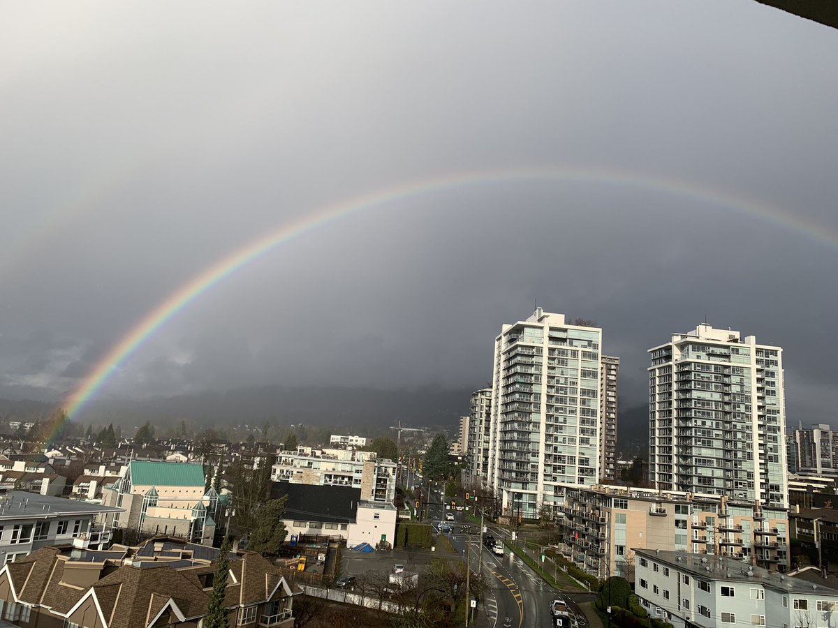 NehiyawSpirit's tweet photo. Sunshine and rainbows - a double one. Better enjoy as it will not last long as rain is to come.
#Grateful
#winteralmosthere
๐๐พ https://t.co/YZusIMokOI