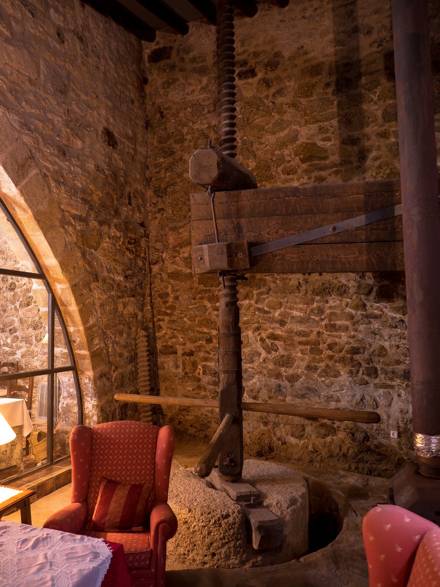 Basseta's tweet photo. El Molí de l'Hereu, un excel·lent hotel i restaurant rural en Rafales, al costat del qual han habilitat una preciosa sendera botànica. https://t.co/J26Uk2Urex