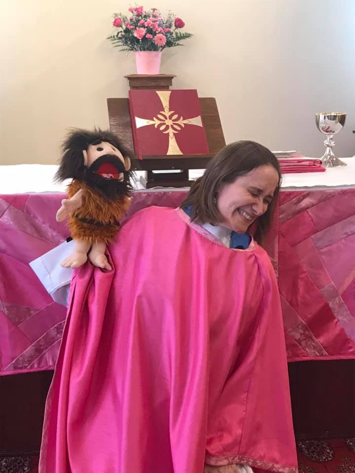 bizfel's tweet photo. JBap telling me "REPENT! It's supposed to be ROSE SUNDAY, not PINK!" #StDavidsRVA https://t.co/X0huZjX6pH
