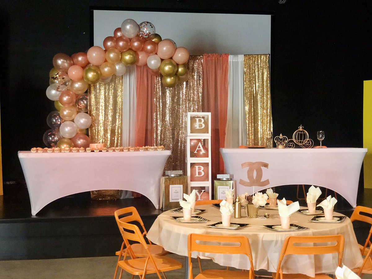 NiaaaBiaaa__'s tweet photo. Celebrating baby Ava Chanel Porter โบ๏ธ congratulations to Darrell J Porter and Ashanti Hall on their princess. Sheโs going to be such a doll and sheโs already spoiled ๐
Balloons & decor by: #NSJEventCo https://t.co/EUcFtdVErD