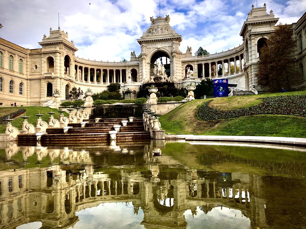 Med_ElHamzaoui's tweet photo. Le palais #Longchamp fête ses 150 ans #patrimoine ⁦@marseille⁩ #architecture https://t.co/mpXCGLwP62