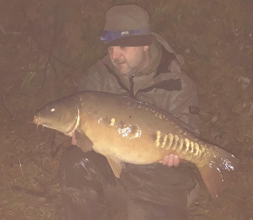 northernnev's tweet photo. Here's @MUFCARP with the biggest of there fish.  Still feeding heavy with #ProSushi pulling in the bites and #jprecisionhooks pricking them👌🎣#NBD https://t.co/i56QFl9FzJ