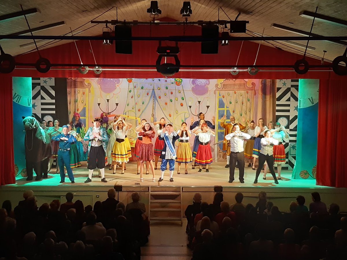 PurpleboxAV's tweet photo. Just a few photos from last weeks production of Cinderella with Fadlos &amp; Fadlos Kidz - another great week as always!

Sound Equipment, Design &amp; Operation provided by PurpleBox AV, as well as supplying additional LED Pars. 

#panto2019 #cinderella #yamaha #qlab #trantec #shure https://t.co/7re2jMgf8Q