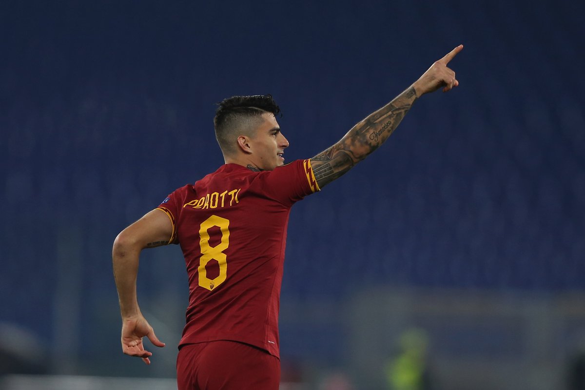 OptaPaolo's tweet photo. 61% - Diego #Perotti has scored 61% of his Serie A goals from penalty kick (17 of 28). Specialty.

#RomaSpal https://t.co/OdZ3YwztT1