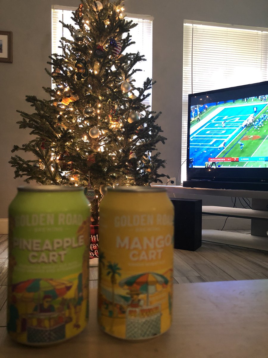 AnnouncerJake's tweet photo. 🎄is decorated #BucsVsLions on 📺 &amp; we’ve got @goldenroadbrew #MangoCart &amp; #PineappleCart. Tis the season 🍻🏈 @dpshow @PaulPabst @HiMyNameIsSeton https://t.co/SAtv7HsLdW