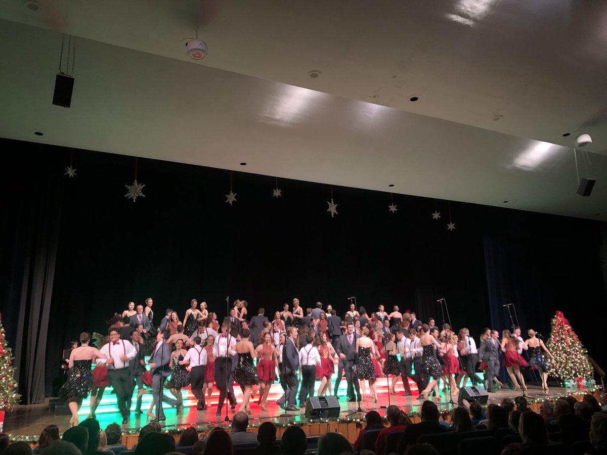 FindlayHS's tweet image. Fantastic Christmas concert! #TrojanTrue