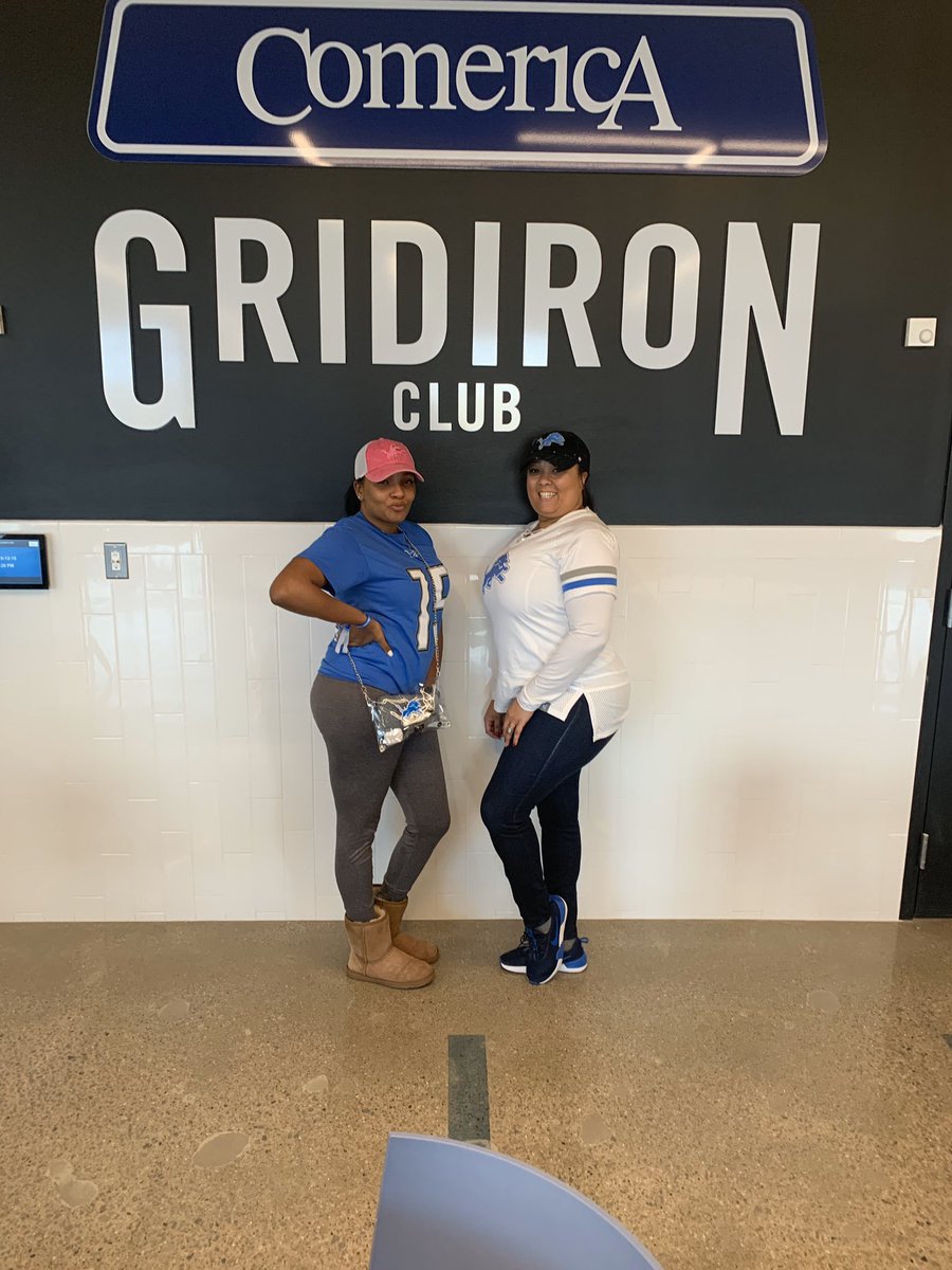 MsHollandSmith's tweet photo. #OnePride
#WomenOfThePride
#DetroitLions
#FordField https://t.co/noFC23uBJz