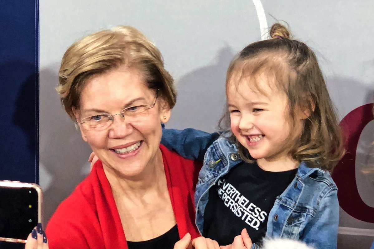 KevinLiao_'s tweet image. Washington, Iowa — Cuteness overload in the selfie line.