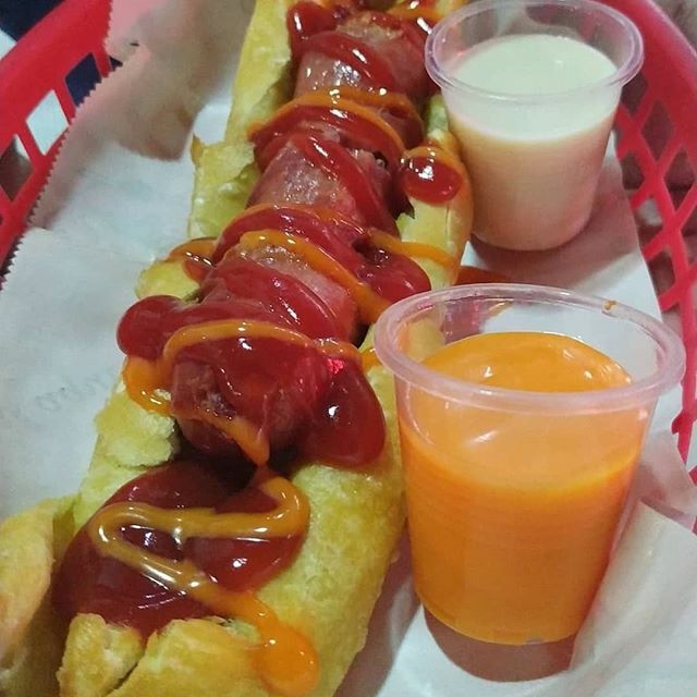PapasBarve's tweet photo. #Repost @markusyefrays (@get_repost)
・・・
Señores par darle descanso a las hallacas , la gente de @papasbarve me saludaron y me dicen Markus pruebas estos teque-dog y que combinación tan excelente y sabrosa acompañada de unas papas ricas , ellos están… https://t.co/cmoj3MuF2a https://t.co/17XJHTeG5J