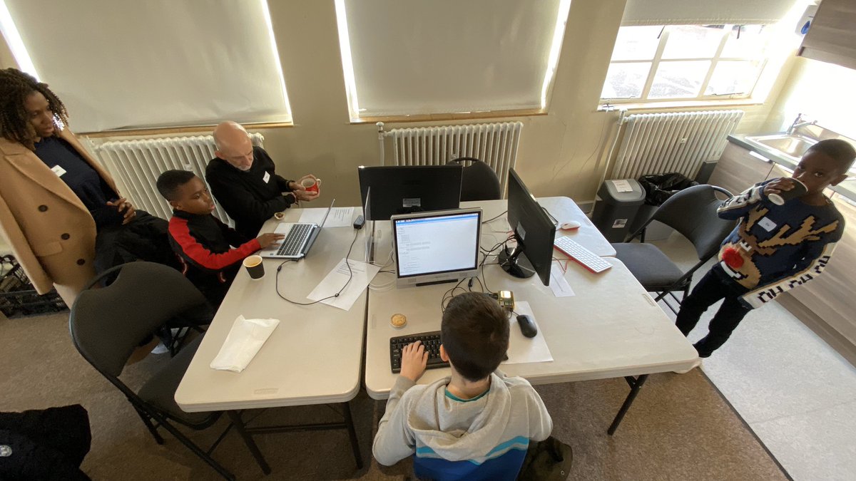 tnmoc_coderdojo's tweet image. Last session of the year and we coded Christmas games and programs! We wish all our ninjas and their families a Merry Christmas and Happy New Year #coderdojo #kidscode #tnmoc @tnmoc