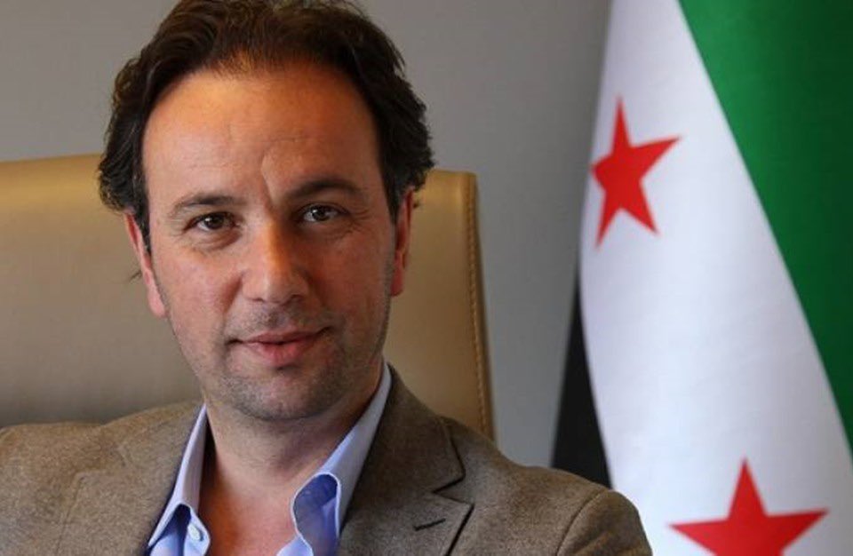 5a1di's tweet photo. المدعو خالد خوجة كان رئيس الائتلاف السوري المعارض الممثل للسوريين. خوجة من اصول "تركية" غير أسمه الى (الب تكين اوغلو) وحصل على الجنسية وصار عضو مؤسس في حزب المستقبل التركي!! فهل خوجة وغيره من الترك الناطقين بالعربية ولائهم لبلدانهم او لعرقهم ا��تركي؟! https://t.co/noUNykZJUa