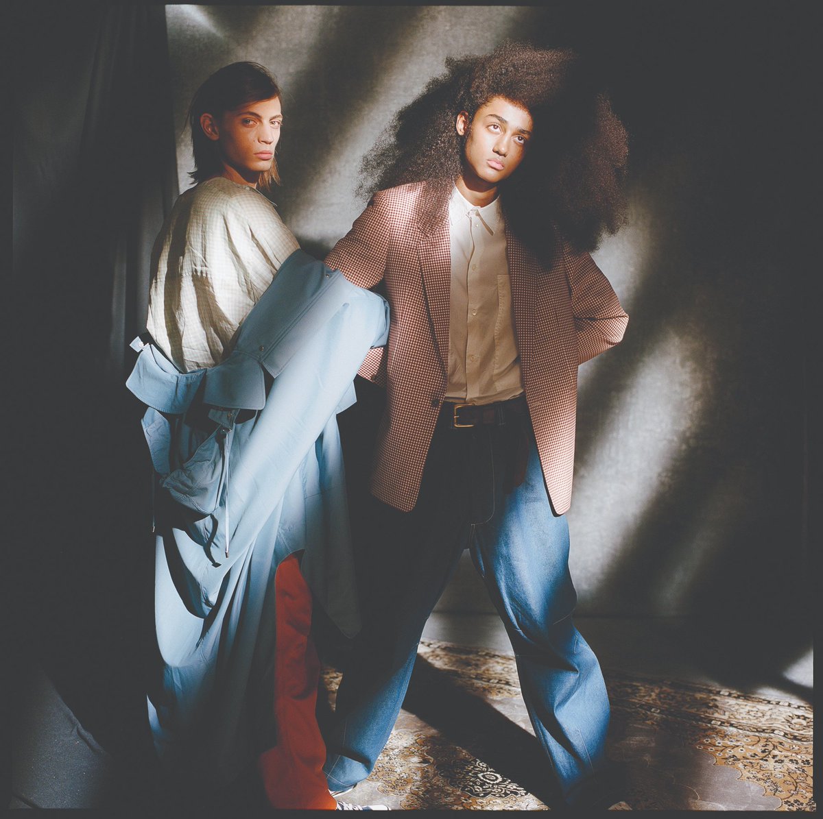 1883Magazine's tweet photo. SS’20 Collections Story — Some of the hottest labels showing at #LondonFashionWeekMen’s, starring the boys of #AMCK Models.
//
--->https://t.co/vvkNxmNPaQ
//
📸@AlexanderBeer7 🥼 @Graham_Cruz 
//
@LondonFashionWk #1883magazine @AMCKModels #LFWM #Menswear https://t.co/Io0mdQWbAg