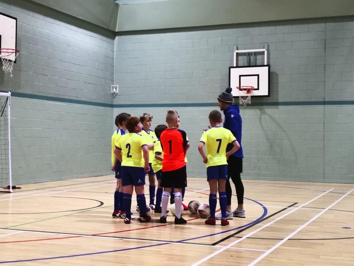 FutsalTorwood's tweet photo. Well done to all 08/09 players who represented Torwood Futsal 🆚 @GTFootballClub tonight. 

✅ Lots of outstanding technical skills on show and some great plays from both teams.

🔥 Keep up the great work guys !!! https://t.co/TEd0Gm2eis