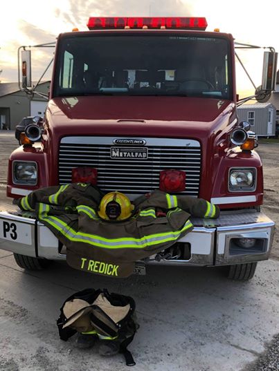 Media371's tweet photo. Firefighter mourned after a fatal crash on Friday morning in Lambton County. 20-year-old Tanner Redick was a volunteer at the @Brooke_Fire_ Alvinston station.  https://t.co/JwJV158CA7

Condolences to Tanner's family, friends and colleagues. https://t.co/vpUCnLAAdf