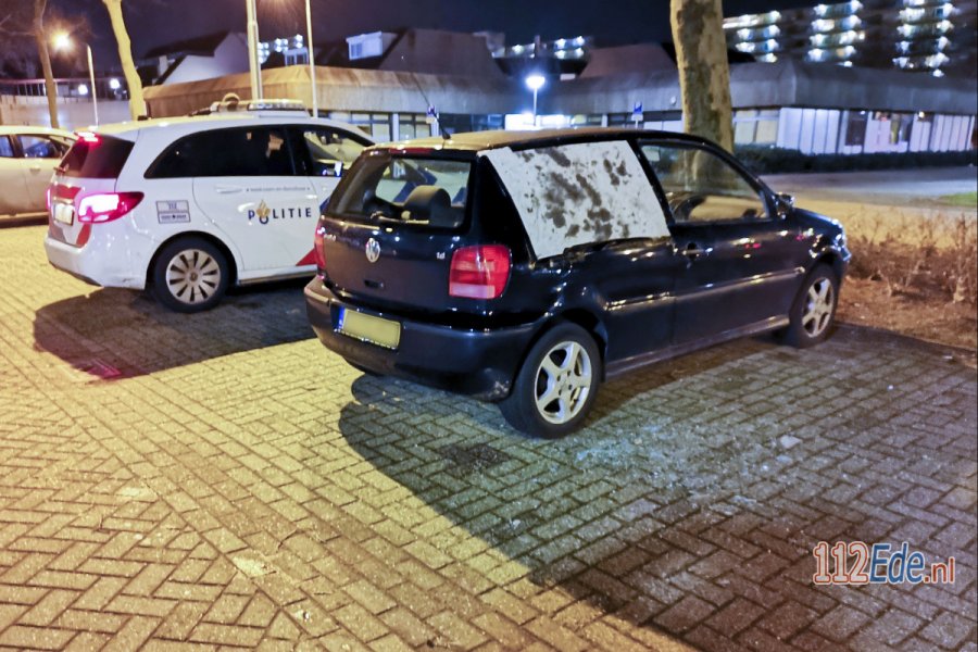 Wederom auto's vernield in de wijk Veldhuizen #Ede. 112Ede.