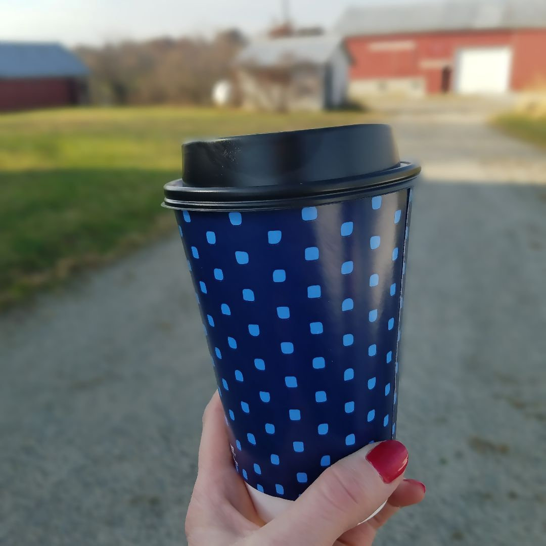 TheRuralRedhead's tweet photo. loving these #chinetcomfortcups for on the go! @mychinet. #complimentary #testingpurposes https://t.co/xyQ6rtkJfR https://t.co/cVEWZarm7D
