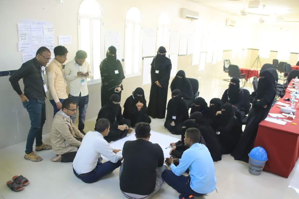 ResonateYemen's tweet photo. The second training day within the first workshop of #My_Contribution_is_Development” program in #Seiyun district, which is implemented by #Resonate_Yemen in partnership with Volunteers Foundation with the support of @EUinYemen https://t.co/bFqNtiLekP