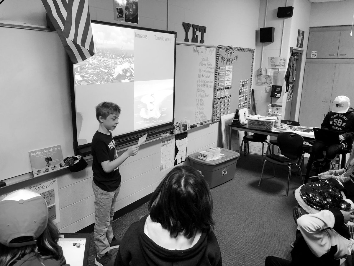 ferociously4th's tweet photo. This past week these #clarkeagles got to participate in a #LearningSymposium in order to improve and reflect on their research projects. This gave them an opportunity to probe, adjust their presentation, communicate with their peers, and respond to feedback.
@edutopia https://t.co/Z3r9GzRvNd