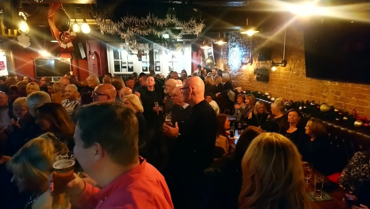 TheSlaughterH's tweet photo. @johnpig and the gang are live @TheSlaughterH right now for his #Xmas special and his last gig here until March 2020...we’re rammed as usual - hope everyone is having fun! 🍷🍺🎤🎶🎉🎅🏻#johnoconnell #livemusic #pubs #liverpool #sundaysesh #supersunday #christmasparty #simplydylan https://t.co/rNTgL8nup4