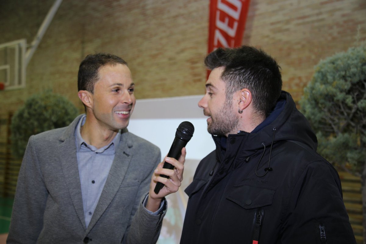 Pablospeaker's tweet photo. Ayer lo pasamos muy bien en @Cadalso_Opina celebrando los 20 años de trayectoria deportiva del #MtbCadalso. Tarde de amig@s, charlando de buen #Ciclismo #Speaker https://t.co/l1RnAE9BtA
