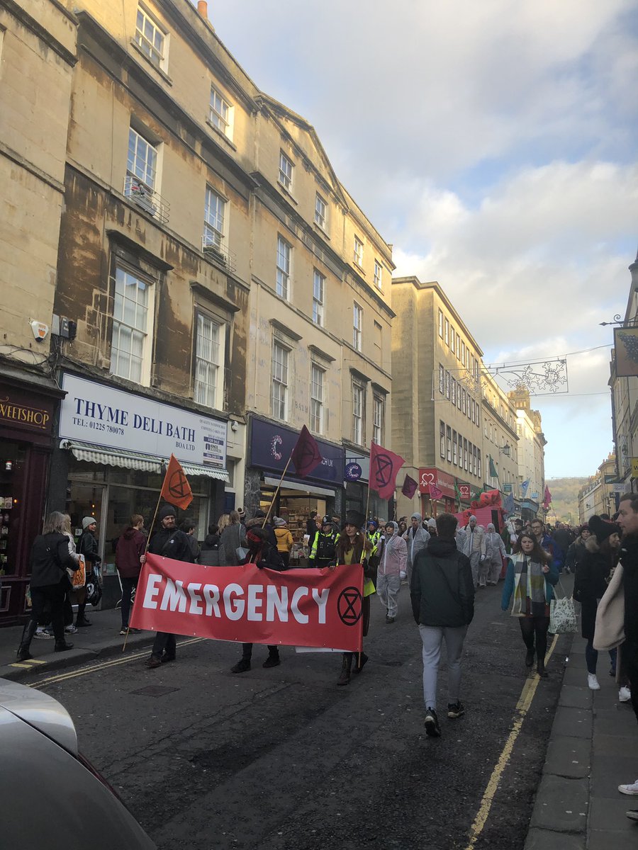 ECA_Associates's tweet photo. Amazing weekend in vibrant historic @bath but great to get away from the crowds and have an amending #pizza @BathPizzaCo with @ethicalproperty https://t.co/TUieE4tNx7