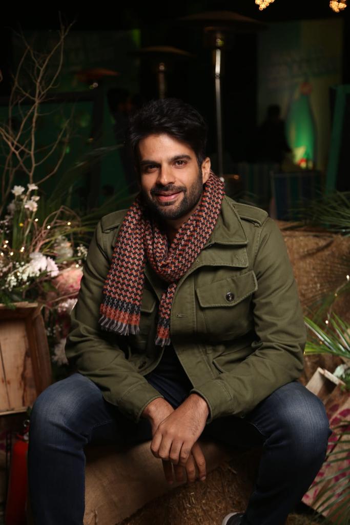 pakium's tweet image. #7UPBonfires event is happening right now in Royal Palm Club, Lahore