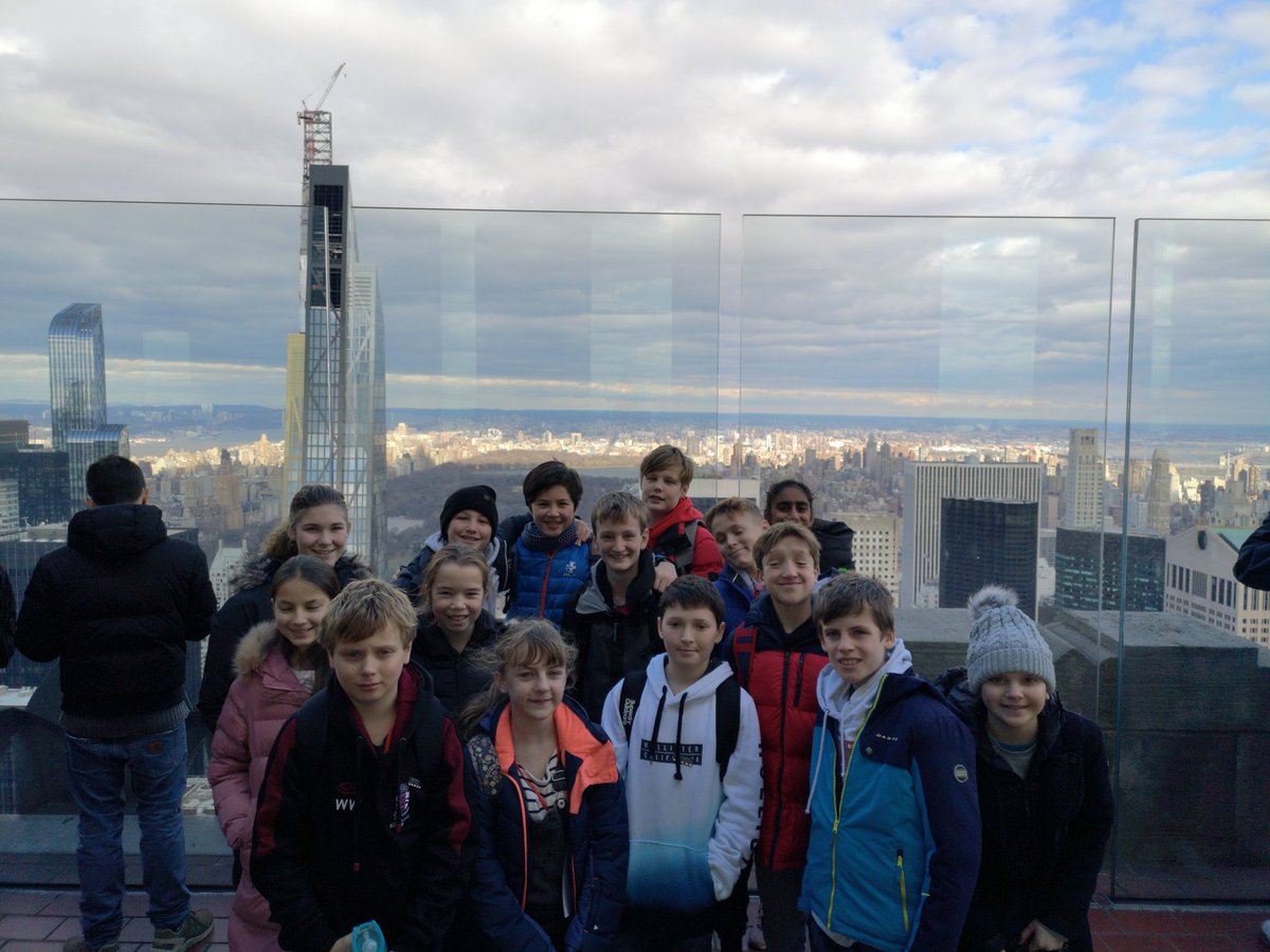 Cheam_English's tweet photo. Quick stop by the candy shop before visiting the NBC Studios this morning (no photos or videos allowed unfortunately). Visit to the Rockefeller Center "top of the Rock" for an incredible view of New York City. Blue skies and sun! https://t.co/1oOzTB7kCi