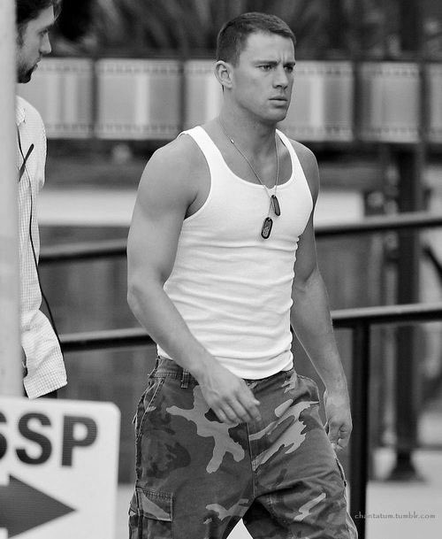 ThomasOfSamcro's tweet photo. #SeductiveSunday goes to my one and only true love @ALethalDiva . I’m all yours and only yours baby girl. https://t.co/iE65QheYlG
