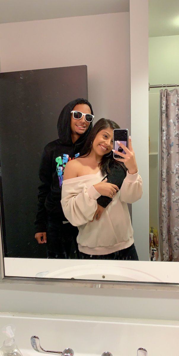 kalvarez2016's tweet photo. This guys right here makes me heart so happy everyday! And I’m ready to bring on 2020 with him❤️ https://t.co/mxQmDuMdMp