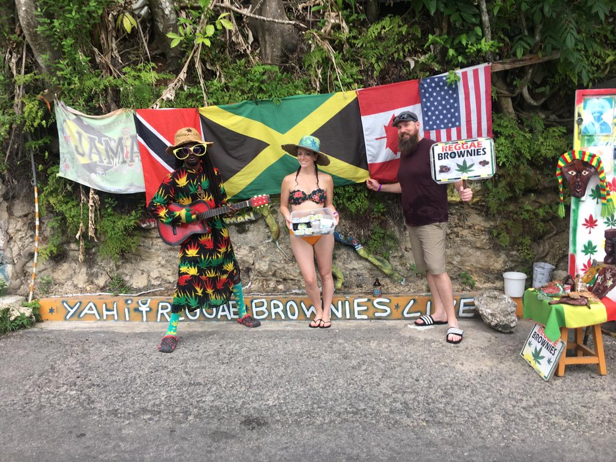 RealToursJa's tweet photo. See Jamaica through the eyes of a local.
#culture #jamaicanchucknorris #realtoursrock #hh https://t.co/Fi4SXRwk4U