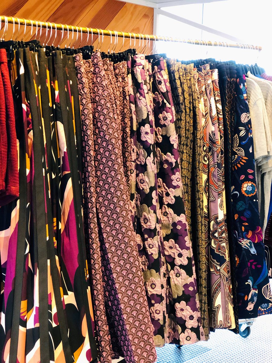 MrTurk's tweet photo. You know we love a good print pant 🙂 Now which one to wear today? 🧐 #MrTurk #MrTurkStyle #CaliforniaStyle #StatementPants https://t.co/zqjiwOqbfI