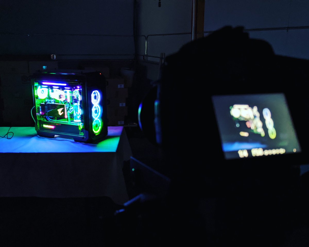 ModMyMods's tweet photo. Sometimes things just look better in the dark!
Be sure to stop by the @AorusOfficial display at #CES2020 to see it in person
#CustomBuild #custompc #Customsetup #watercooledRAM #Tt #watercooling #WatercooledPC #RAM #customcolor #AORUS #ThermalTake #RTX #RTXon #TheGreenMachine https://t.co/zDDbpJrlaN