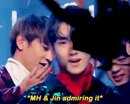 _btshinee's tweet photo. kibum’s sparkly jacket: a thrilling saga https://t.co/hFW0DrWTU3