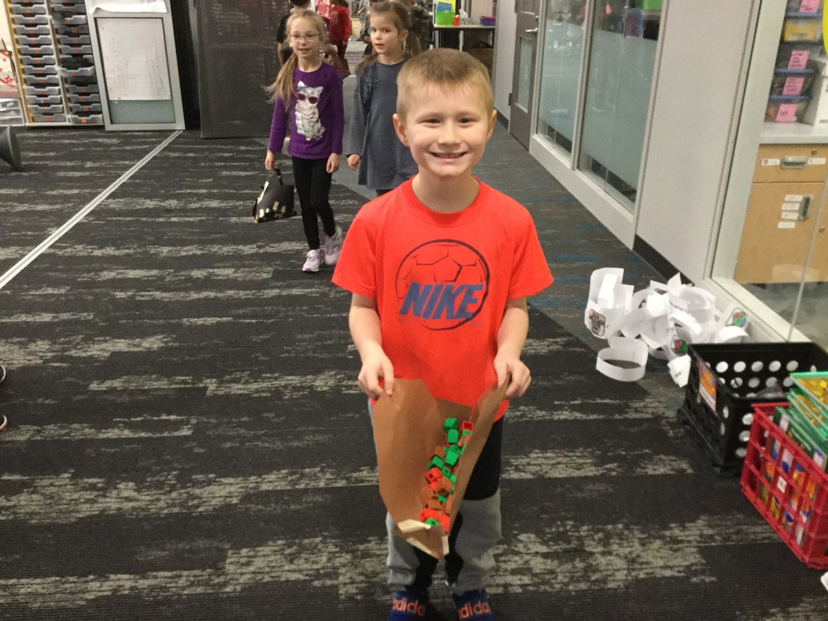 mgustapt's tweet photo. @SLP_Schools @CenterviewElem1 Lots of different versions were made, some were more successful than others. #SLPpantherproud https://t.co/jAOrYGdwr9