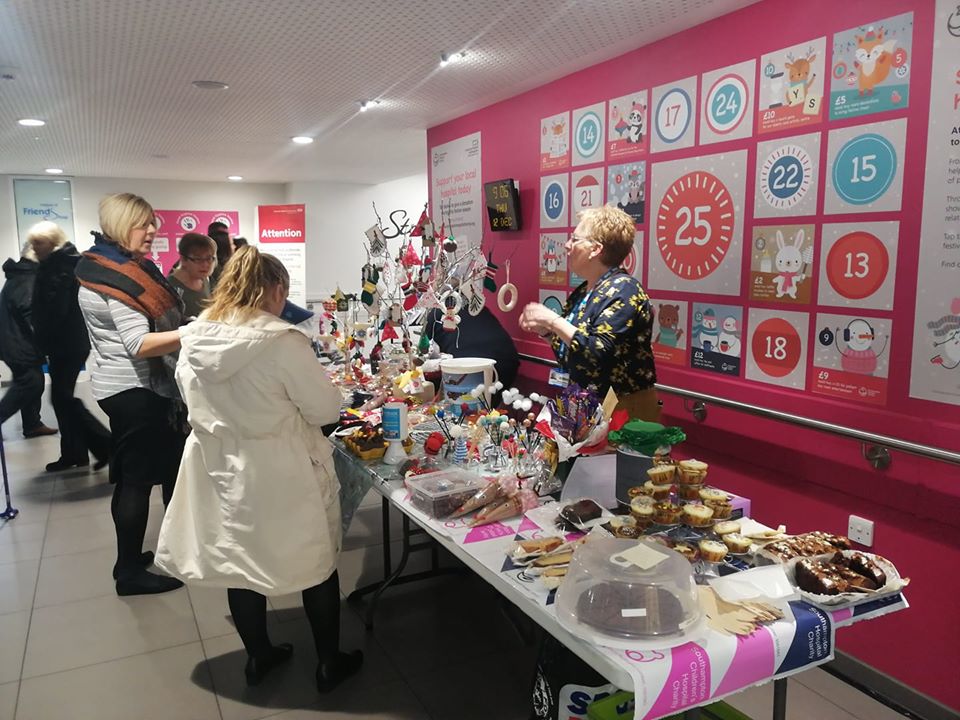 Smile4Wessex's tweet photo. Thank you so much to the wonderful staff within Division D who held a Christmas cake and craft sale in the hospital foyer in aid of Smile4Wessex on Thursday.
They raised an amazing £483.66 .. so thank you all so so much! @CentreWessex @SotonNeuro @UHSFT #DivisionD #cakeandcraft https://t.co/QjJEa2M8DB