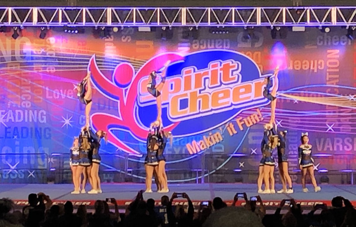 dmanning0279's tweet photo. Day 2 of All American Nationals - Spirit Cheer.  Running smooth https://t.co/DgW1FsTl4t