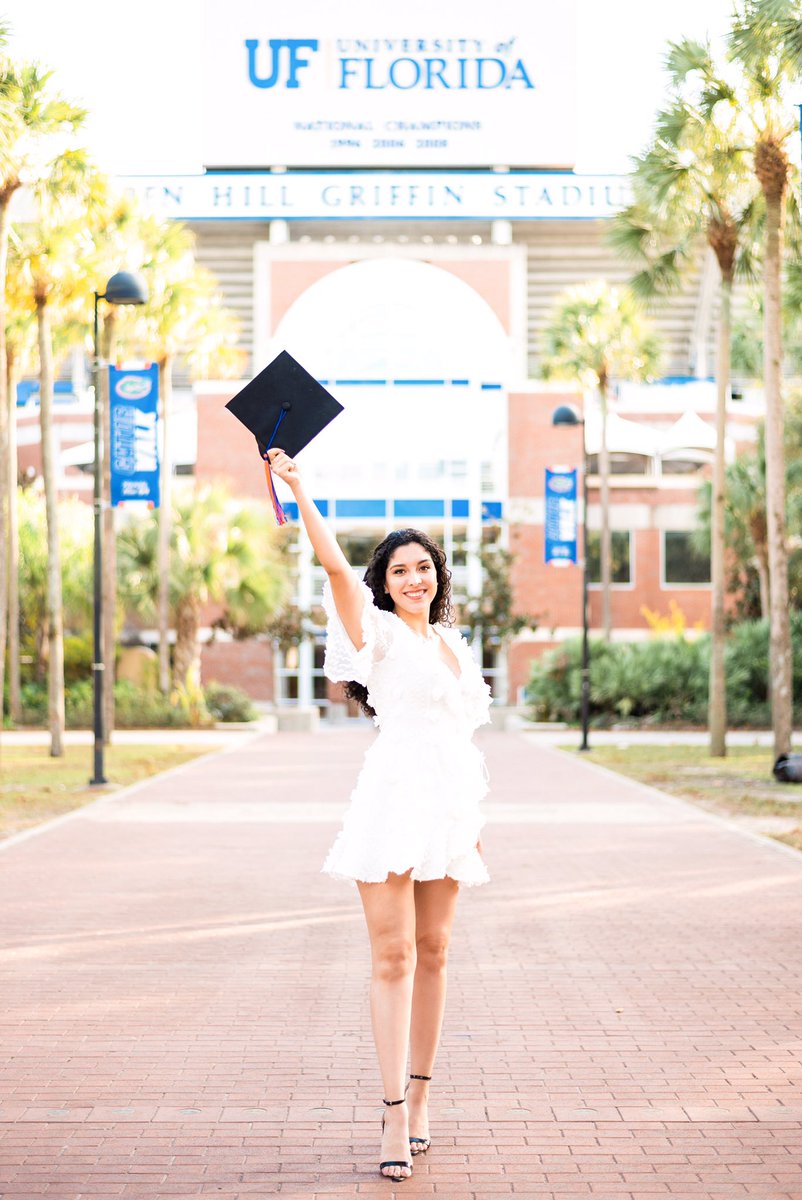 sigmakappauf's tweet photo. So proud of our sisters who graduated this past weekend!! We can’t wait to see what they all accomplish 🌟#UFgrad https://t.co/2MzR2iGahH