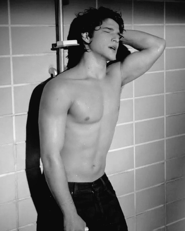 ⠀
                    ──── ≠ ────
⠀⊹ 　　 ✫ 　
　　 ˚   #sᴇᴅᴜᴄᴛɪᴠᴇsᴜɴᴅᴀʏ ❜❜
⠀