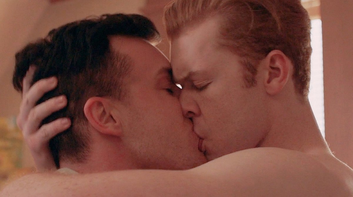 #Gallavich kissing kissing goodbye hello ian gallagher concentrating with h...