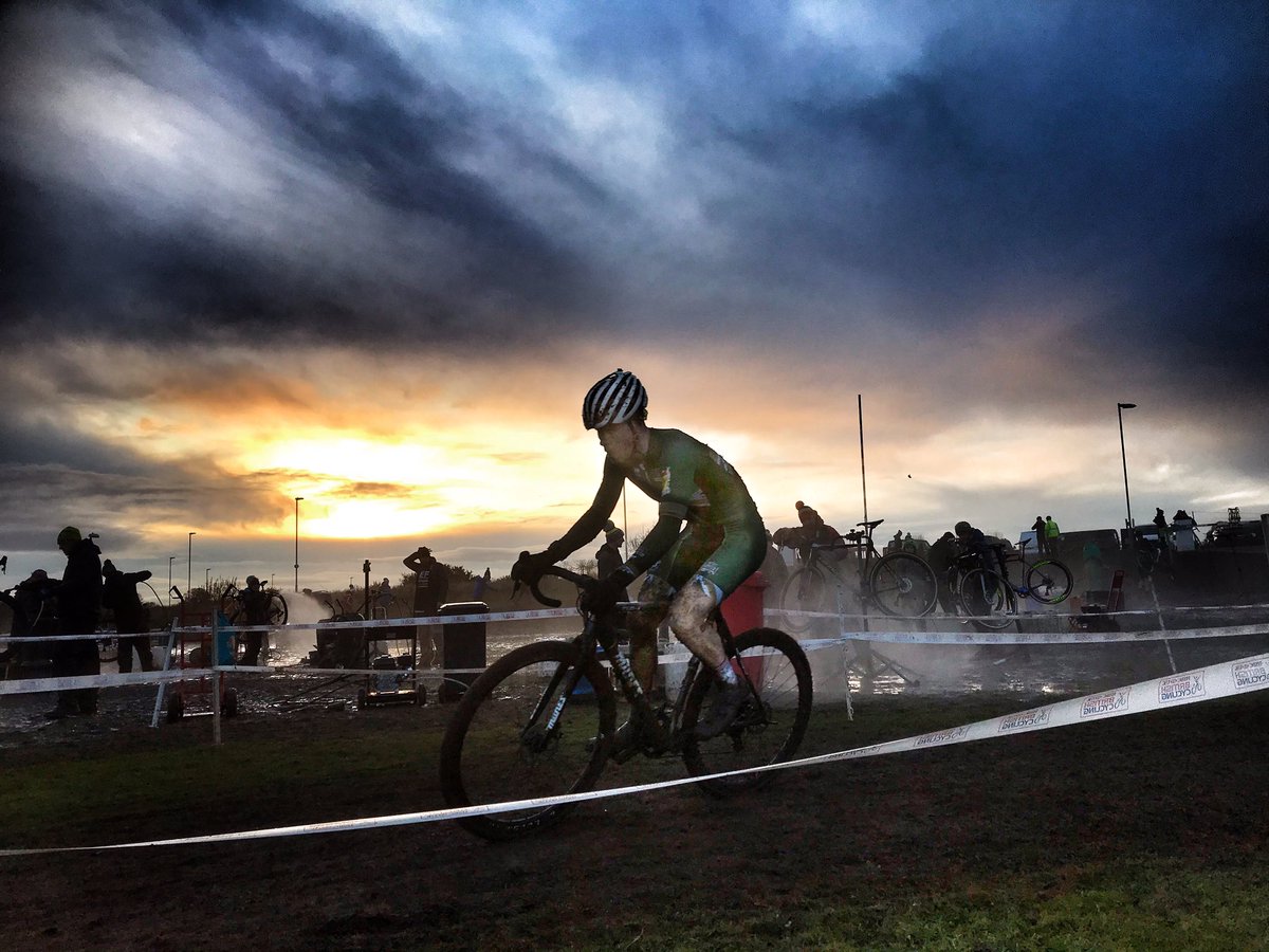 yorkshirecx's tweet photo. The dark arts of the jet wash Jedi #cyclocross https://t.co/hnCsaQshao
