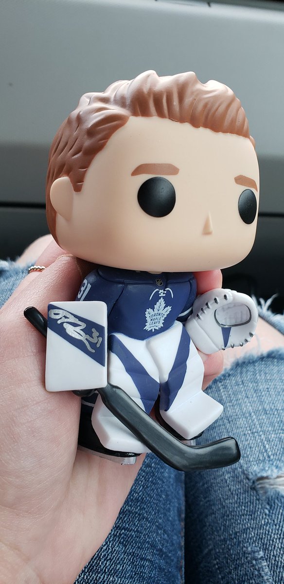 tmltrash's tweet image. He really signed it so carefully omfg 😭😭😭 I told him congrats on his 200th win and that he deserves the Vezina and more 💕