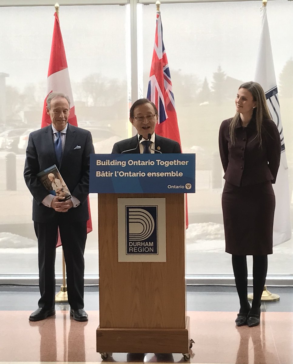 lindseyepark's tweet photo. Free dental care for low-income seniors is now a reality!
Thank you to Minister of Seniors & Accessibility, @RaymondChoPC, for coming to Durham Region to join MPP @lornecoe and I in highlighting the new Ontario Seniors Dental Care Program. https://t.co/Gl7jsxg4JS