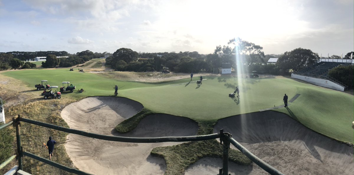 KRTuck06's tweet image. What an absolute honour and privilege to work along side of the worlds best greenkeepers at Royal Melbourne for the Presidents Cup! Made some great memories and new friends in doing so. #PresidentsCup #RM #whataweek #somuchfun