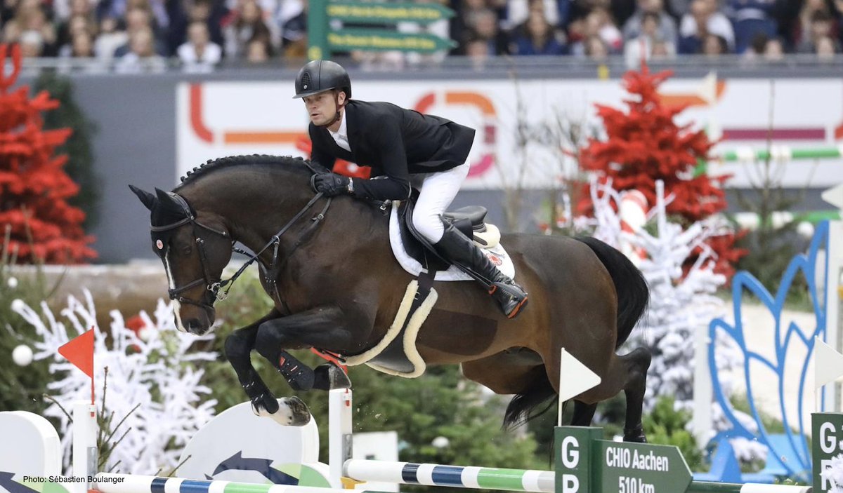 Congratulations to Hermès partner rider Jérôme Guery 🇧🇪 and his stallion ‘Quel Homme de Hus’ for their 3rd place in the Grand Prix 5* of the CHI Geneva. #HermesSellier