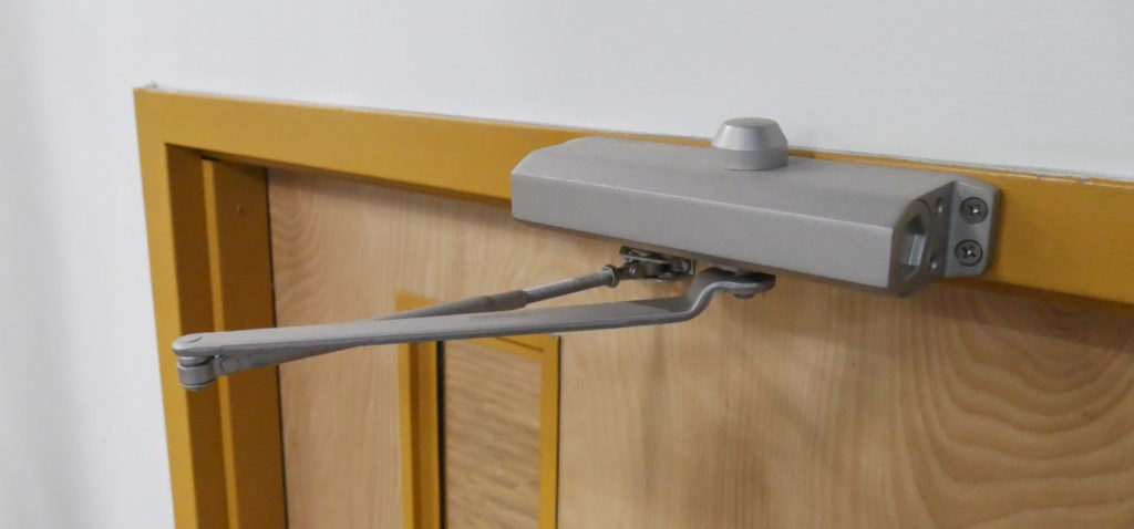 TMSNE_Equiparts's tweet photo. Learn general ADA requirements for common door situations in our new Commercial Door Closer Guide, great for facility managers and maintenance personnel alike! https://t.co/AxGfOq5vBq #ADA #doorcloser #CalRoyal https://t.co/WkQZau5PcM