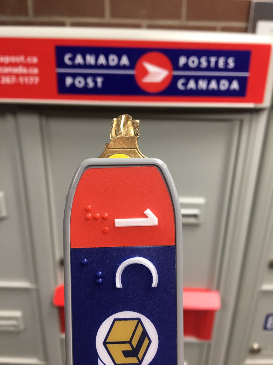 CoachDPBC's tweet image. FOR THE LOVE OF GOD, @canadapostcorp @canadaposthelps, THIS IS THE THIRD BROKEN KEY YOU HAVE LEFT ME THIS MONTH. THEY DON’T WORK. STOP, JUST STOP. K, thanks.