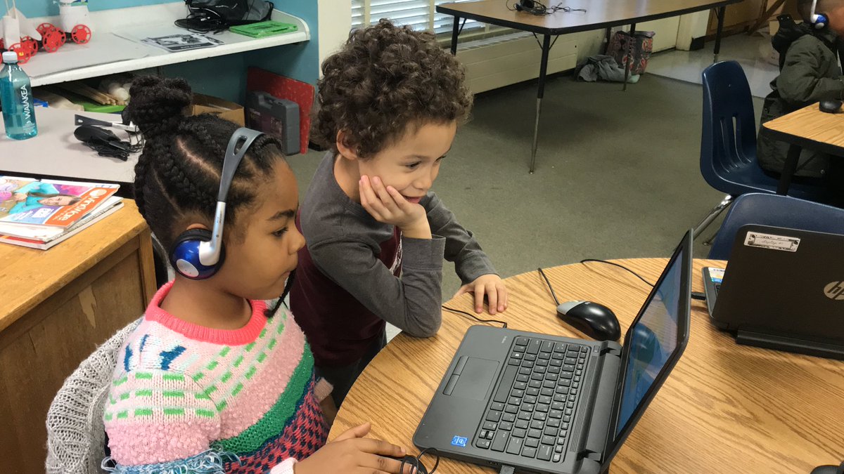 LenardITC's tweet image. These #FisherFlamingos Kinders can’t get enough coding! And they’re awesome at it! 👏👏👏 #CodeRPS #WeAreRPS #HourOfCode @kodable @RPS_Schools @RVAITRTs @kmroseberry